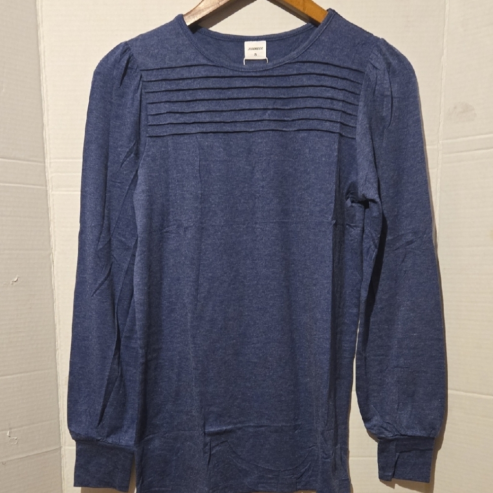 Women's Navy Pleated Yoke Long-Sleeve Tee
